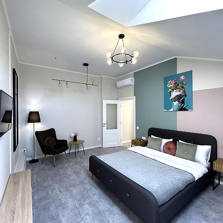 לבוב Modern Apartment, 5Mins To Rynok Square מראה חיצוני תמונה