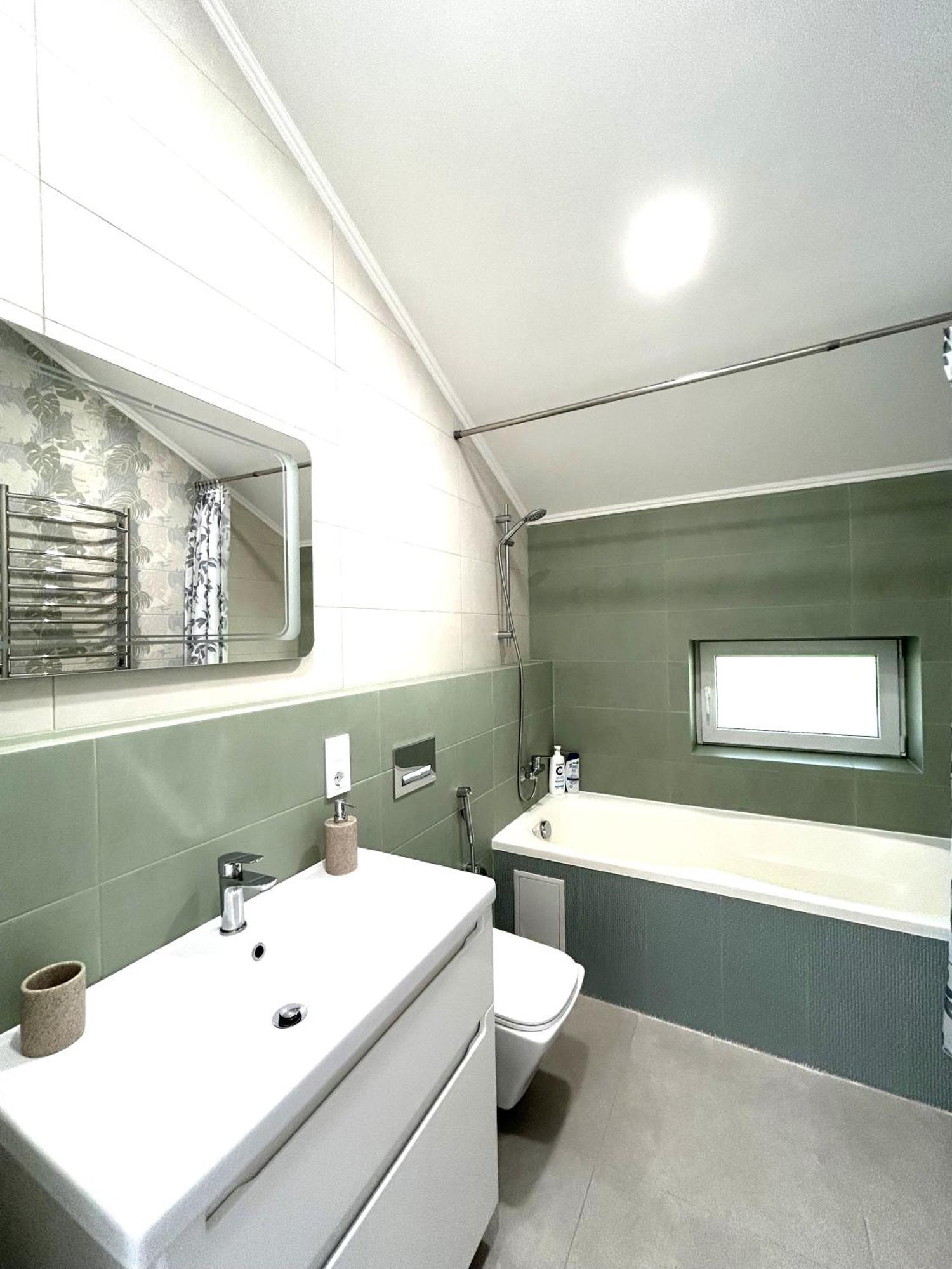 לבוב Modern Apartment, 5Mins To Rynok Square מראה חיצוני תמונה