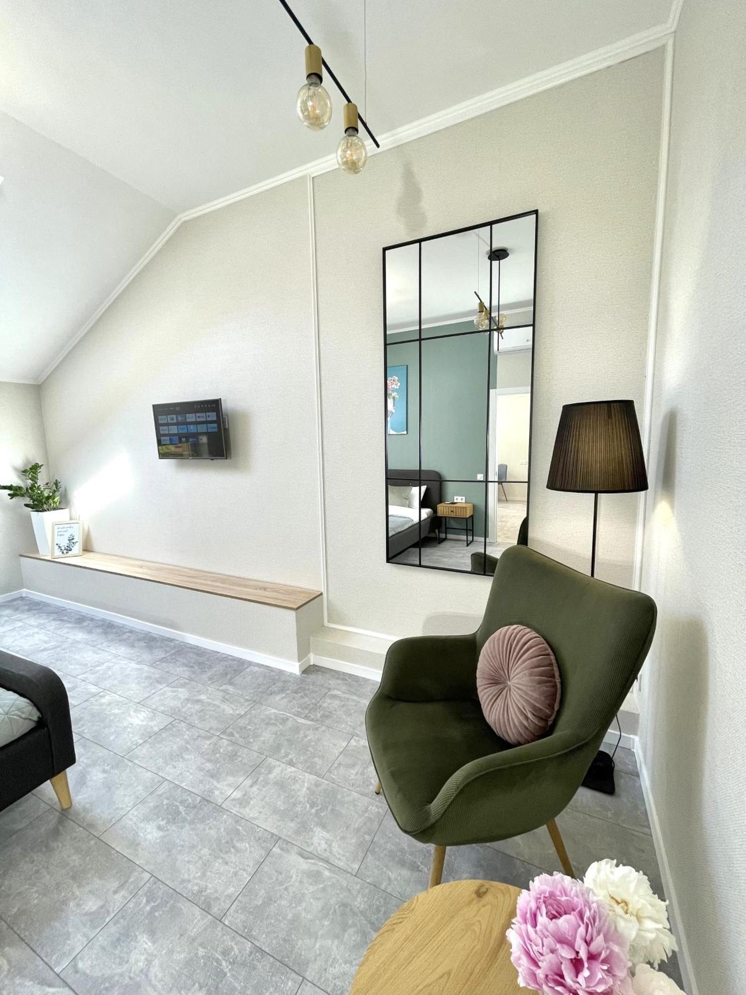 לבוב Modern Apartment, 5Mins To Rynok Square מראה חיצוני תמונה