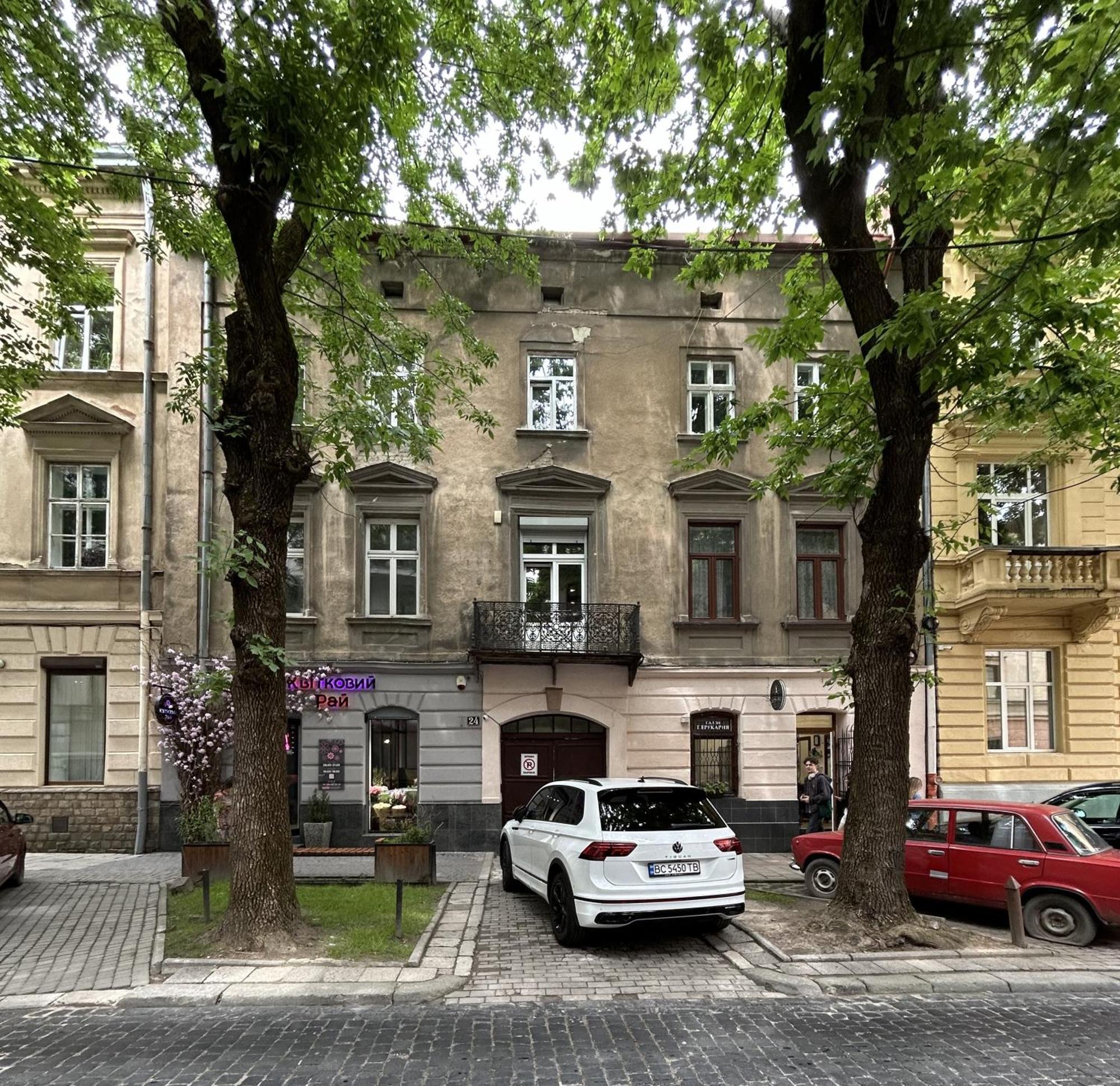 לבוב Modern Apartment, 5Mins To Rynok Square מראה חיצוני תמונה